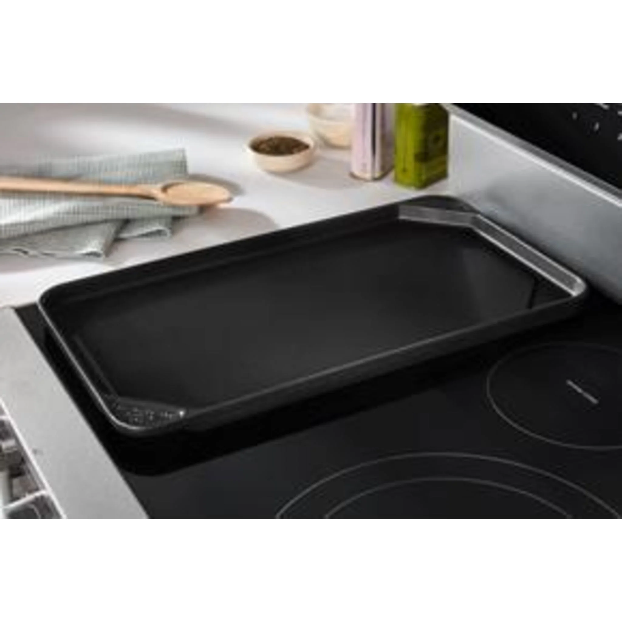 Whirlpool 30-inch Gas Range with Air Cooking Technology -Fingerprint Resistant Stainless Steel (WSGS5030SZ) - Image 4