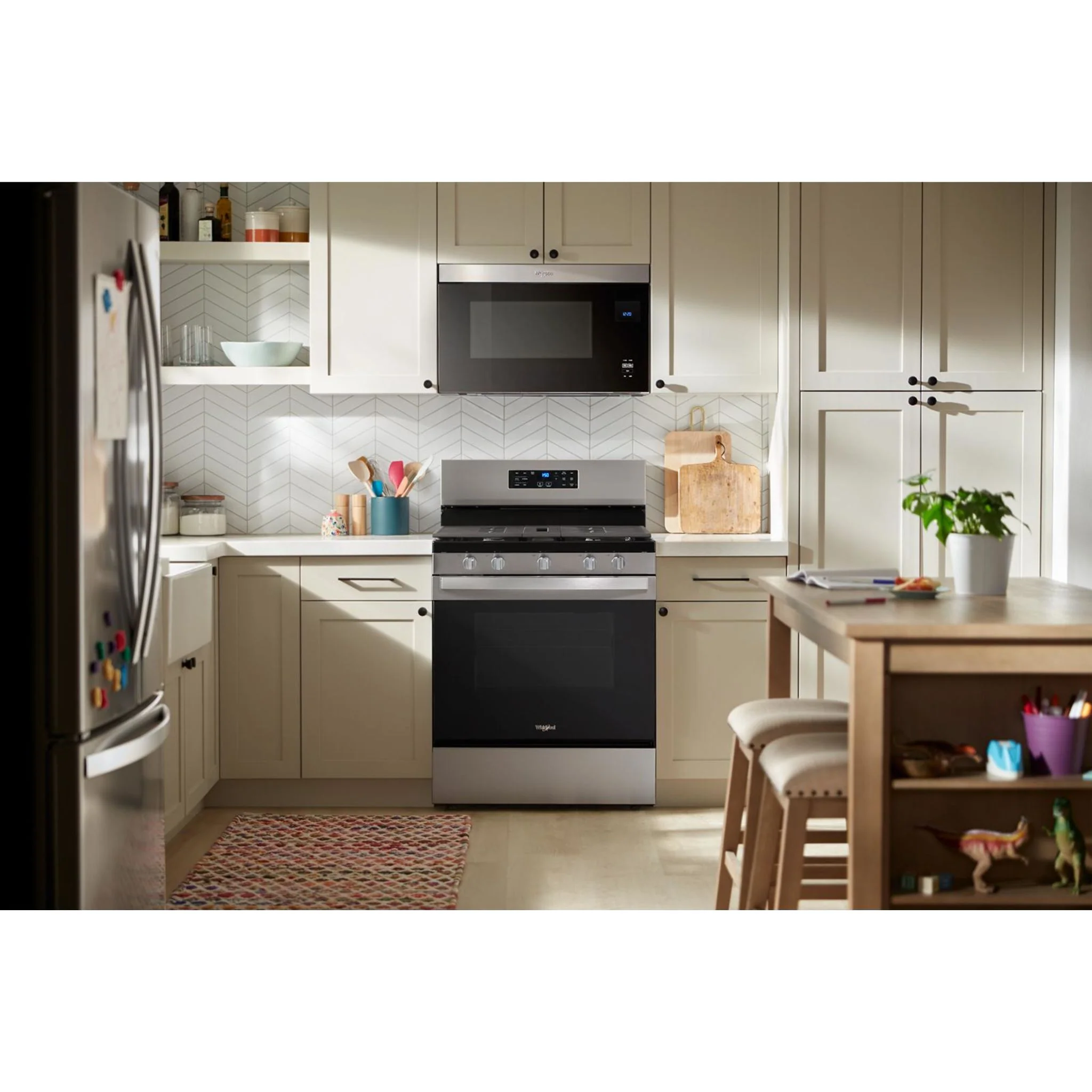 Whirlpool 30-inch Gas Range with Air Cooking Technology and Steam Clean -Black (WFGS4530SB) - Image 8