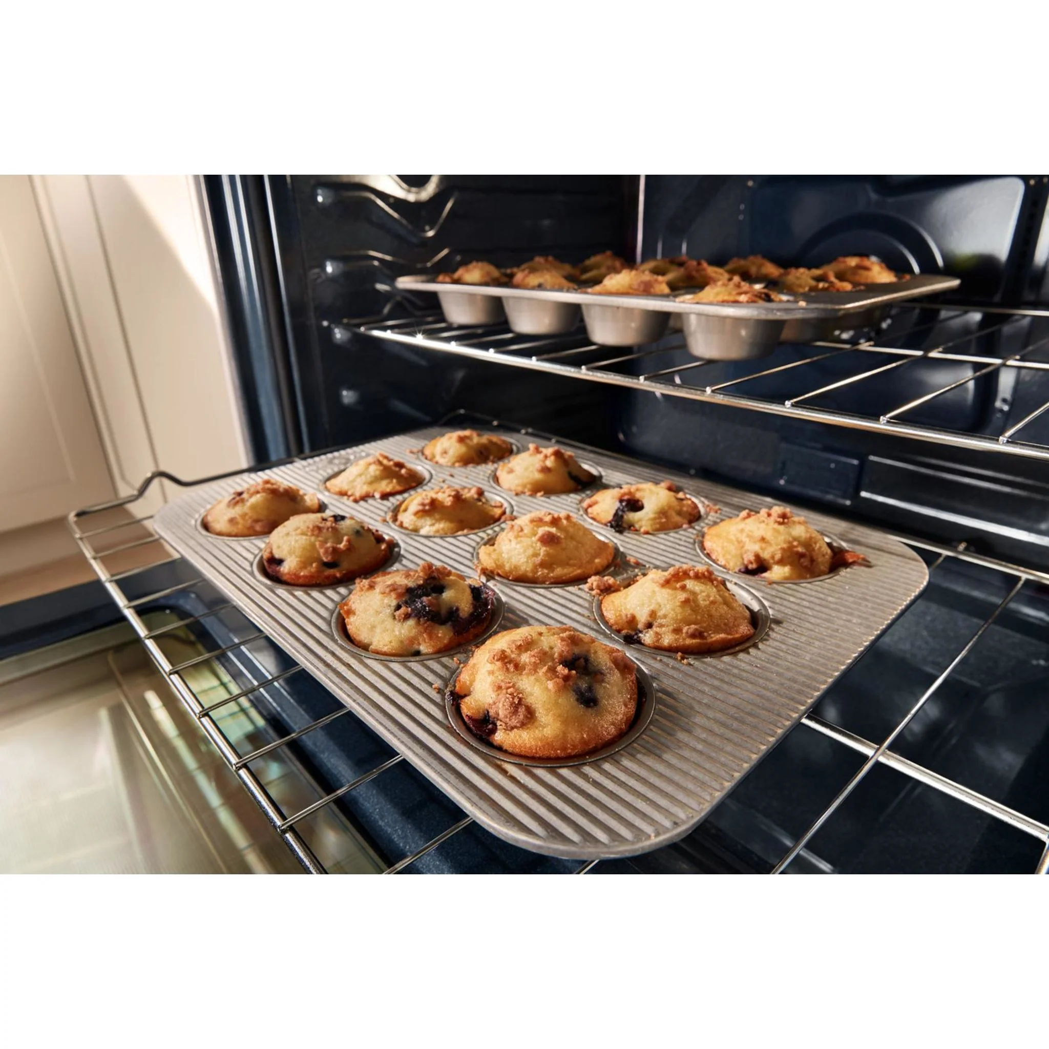 Whirlpool 30-inch Gas Range with Air Cooking Technology and Steam Clean - Fingerprint Resistant Stainless Steel (WFGS4530SZ) - Image 19