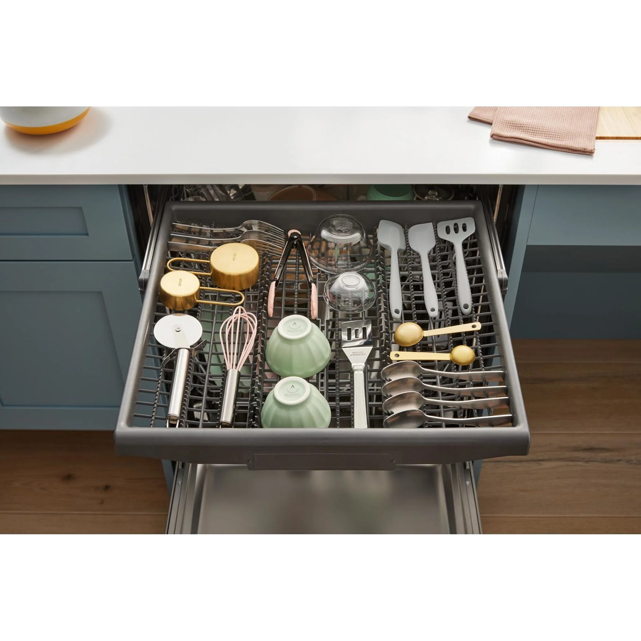 Whirlpool 44 dBA Dishwasher Flush with Cabinets with 3rd Rack -White (WDT550SAPW) - Image 18