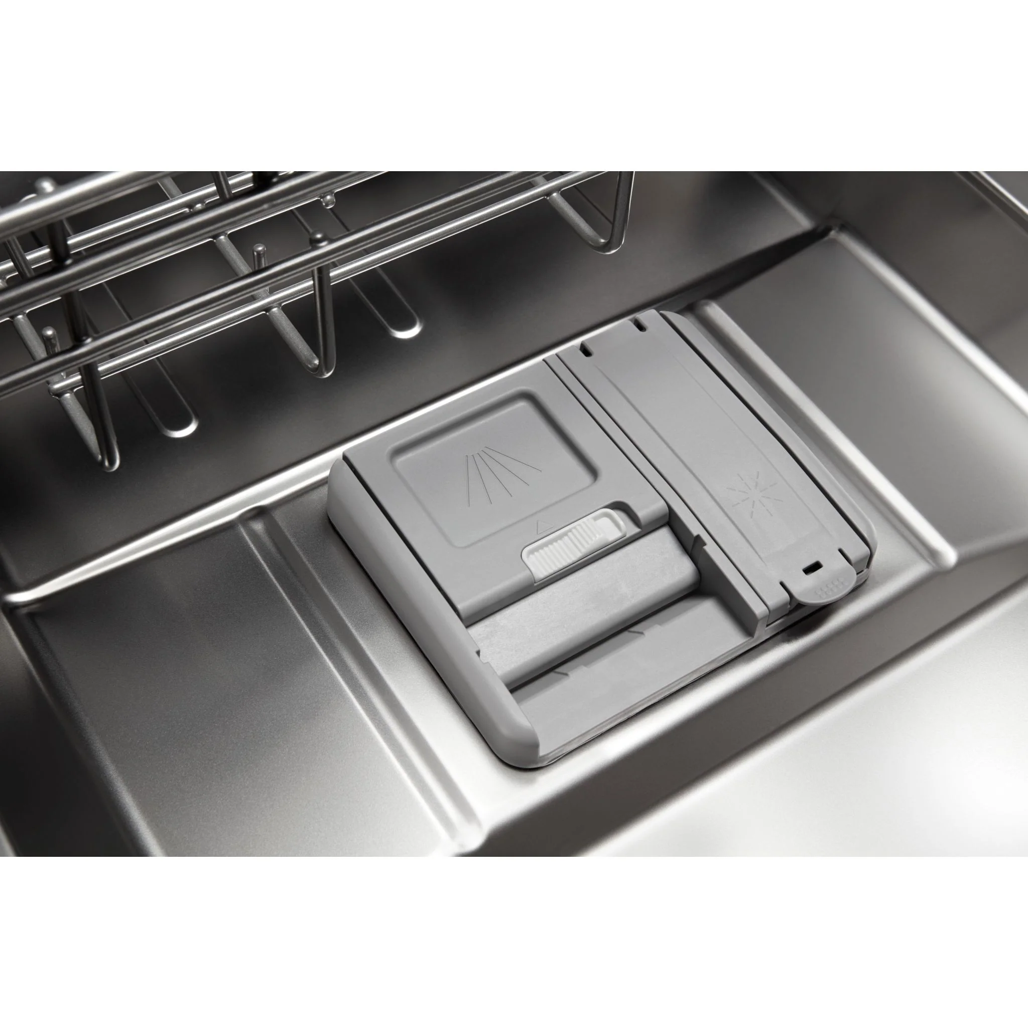 Whirlpool Panel-Ready Quiet Dishwasher with Stainless Steel Tub (UDT555SAHP) - Image 5