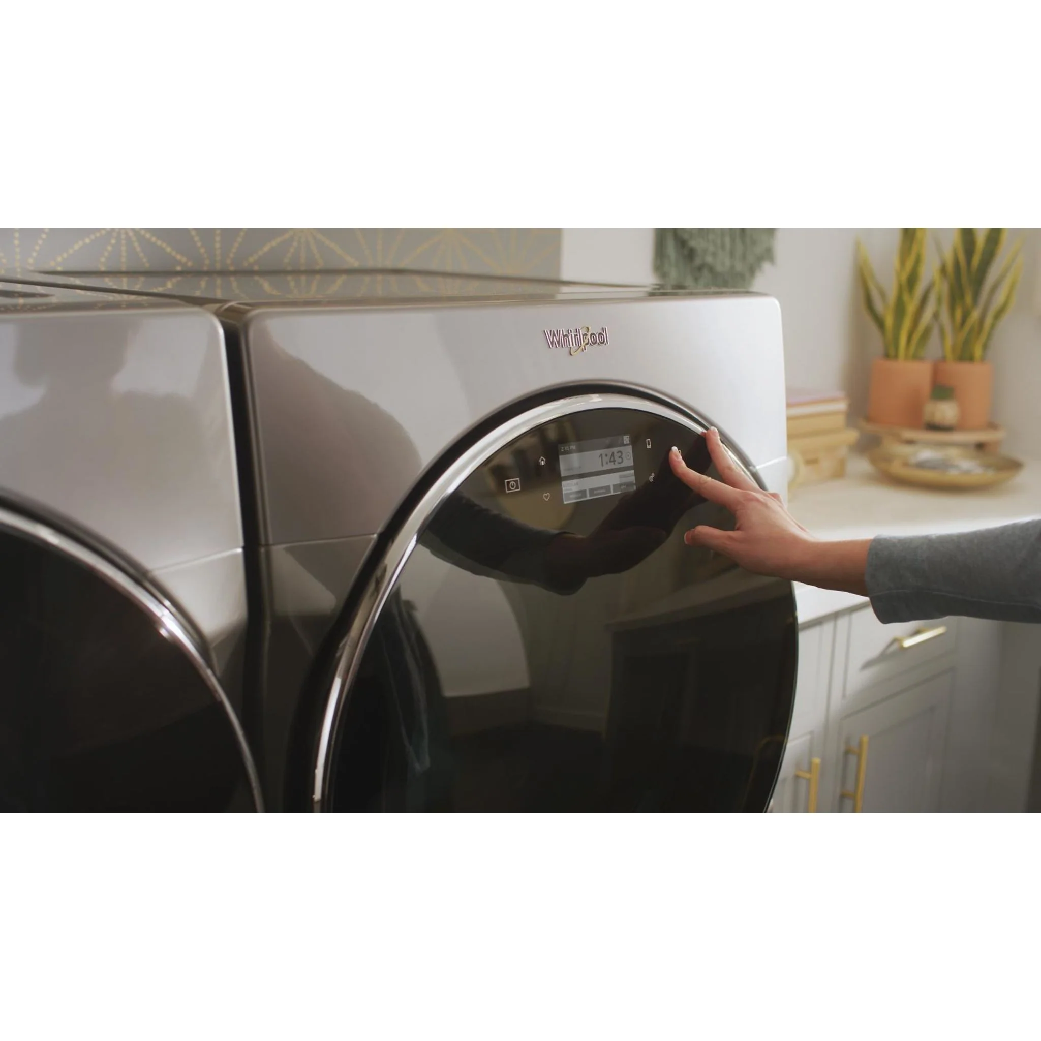 Whirlpool 5.8 cu. ft. I.E.C. Smart Front Load Washer with Load & Go XL Plus Dispenser (WFW9620HW) - Image 5