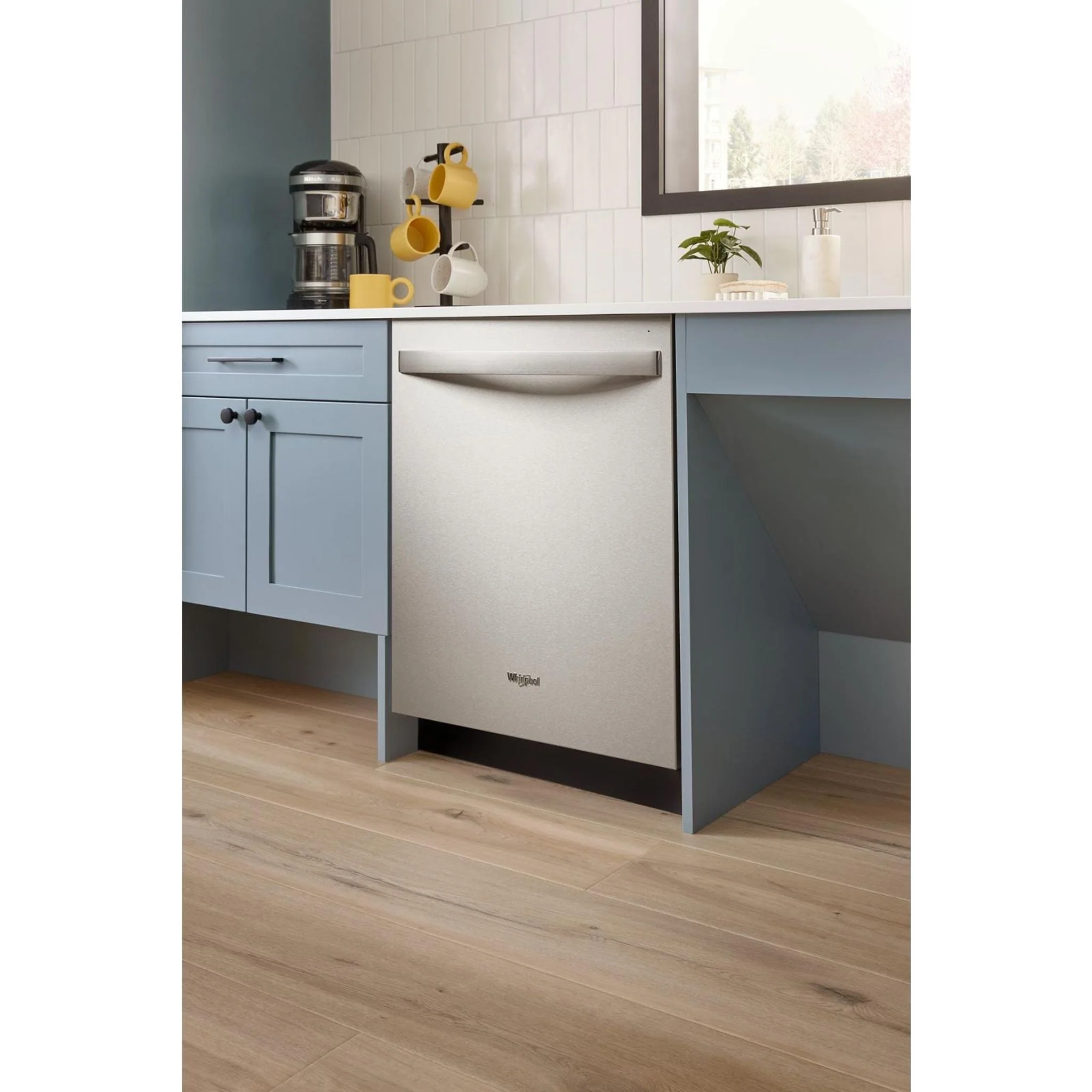 Whirlpool 44 dBA Dishwasher Flush with Cabinets with 3rd Rack -Black (WDT550SAPB) - Image 20