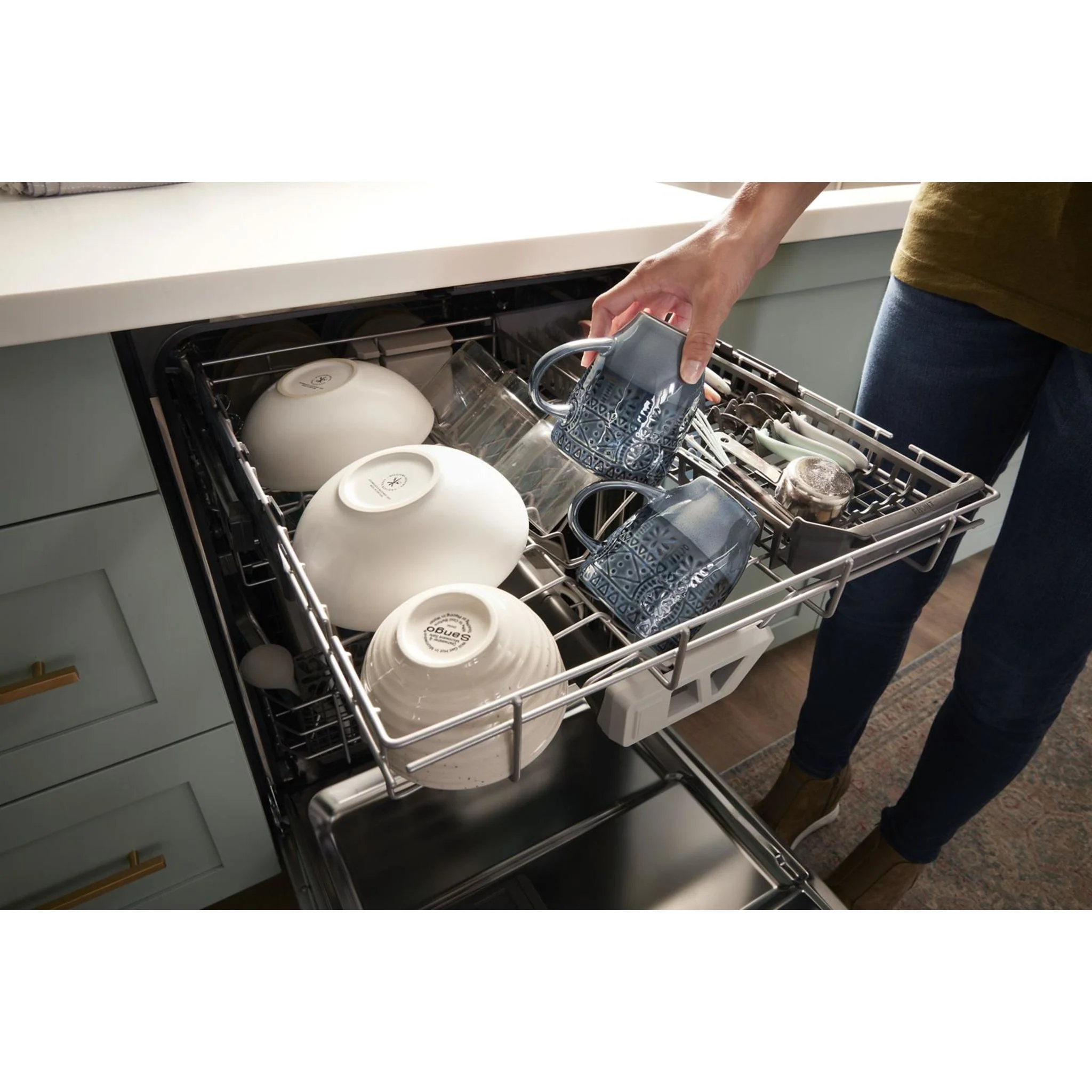 Whirlpool Fingerprint Resistant Large Capacity Dishwasher with 3rd Rack - Print Resist Blk Stnlss (WDT970SAKV) - Image 9