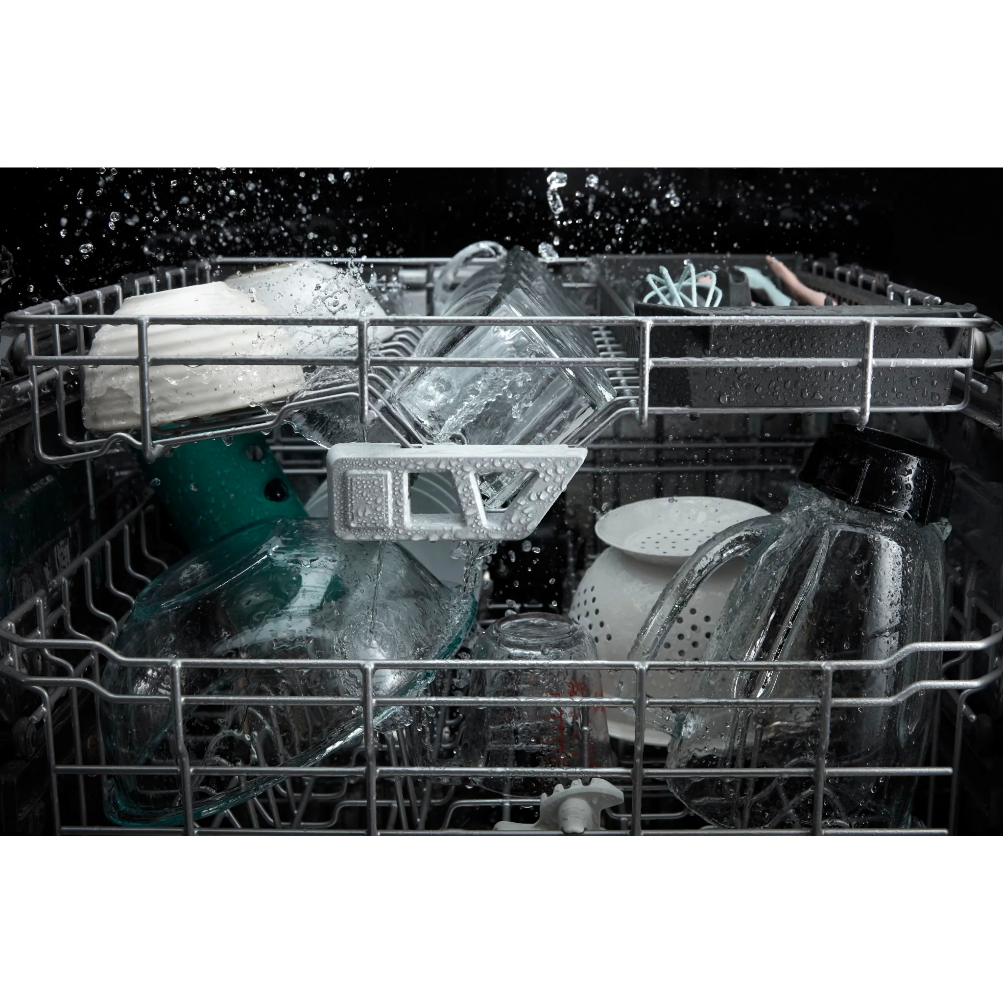 Whirlpool Fingerprint Resistant Large Capacity Dishwasher with 3rd Rack - Stainless Steel (WDT970SAKZ) - Image 6