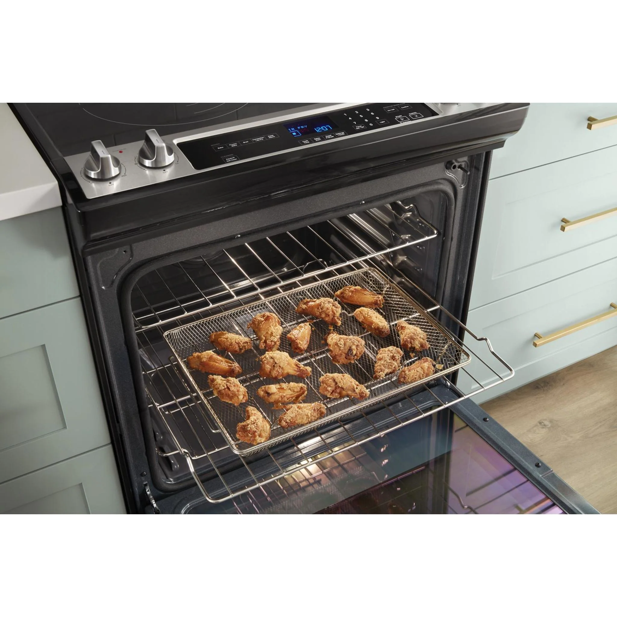 Whirlpool 6.4 cu.. ft. Electric 7-in-1 Air Fry Oven (YWEE745H0LZ) - Image 4