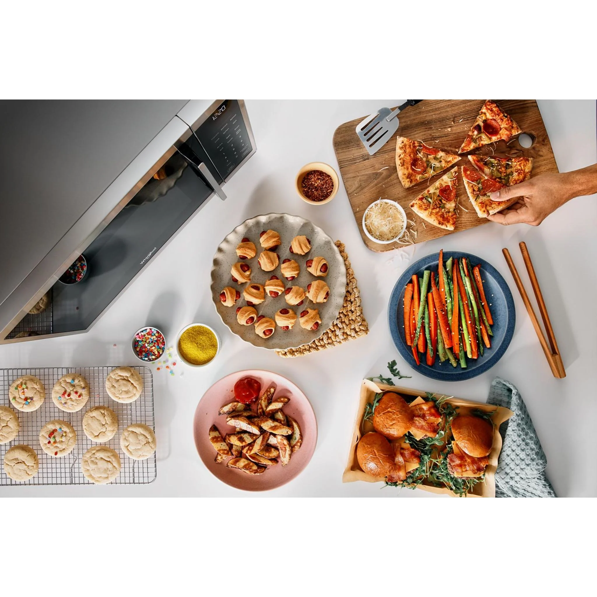 Whirlpool 1.0 cu. ft. Black All-In-One Multifunctional Countertop Microwave With Air Fry - 900 watt -Black (WMCS5522RB) - Image 27