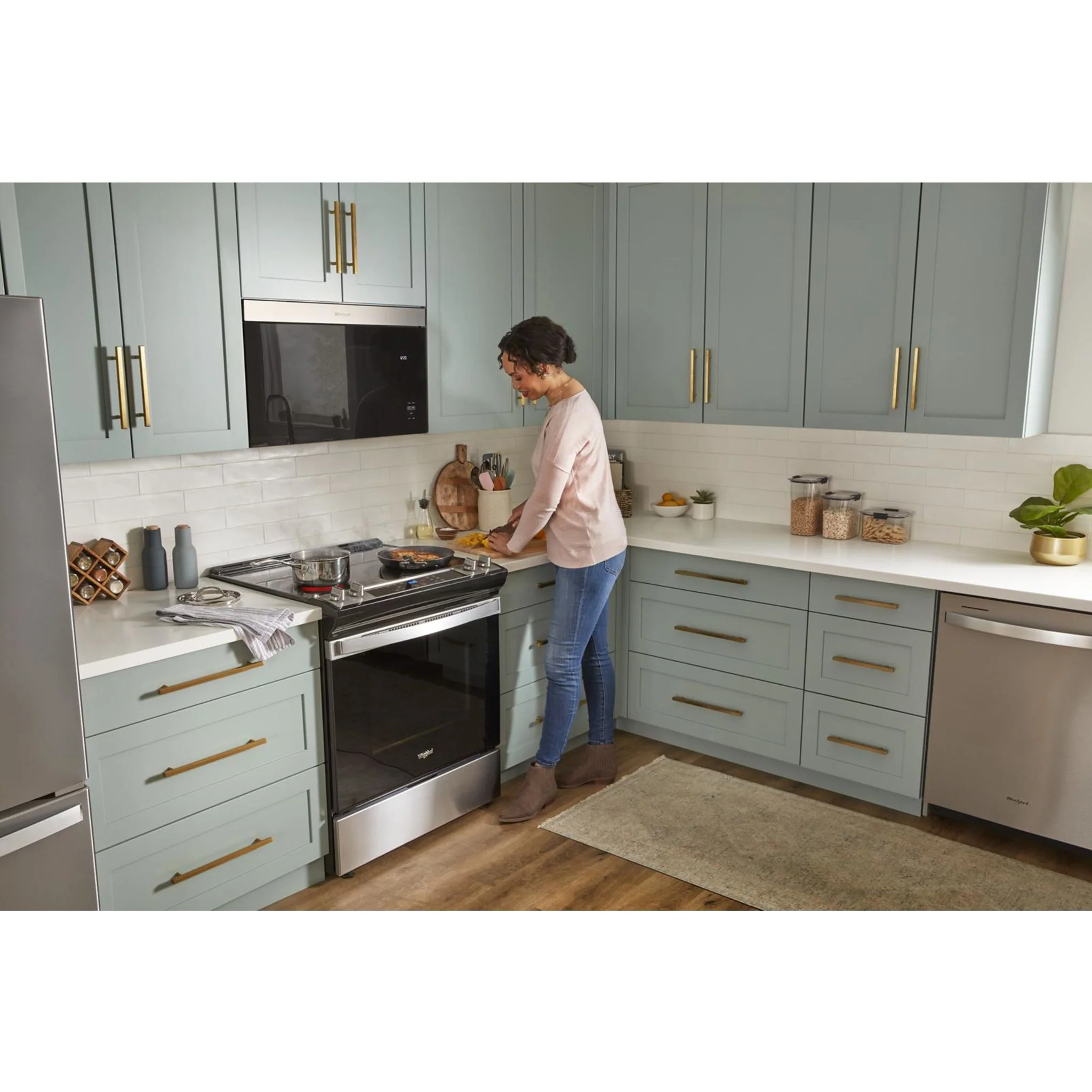 Whirlpool Flush Mount Over-the-Range Microwave with Turntable-Free Design -Black Stainless (YWMMF5930PV) - Image 30