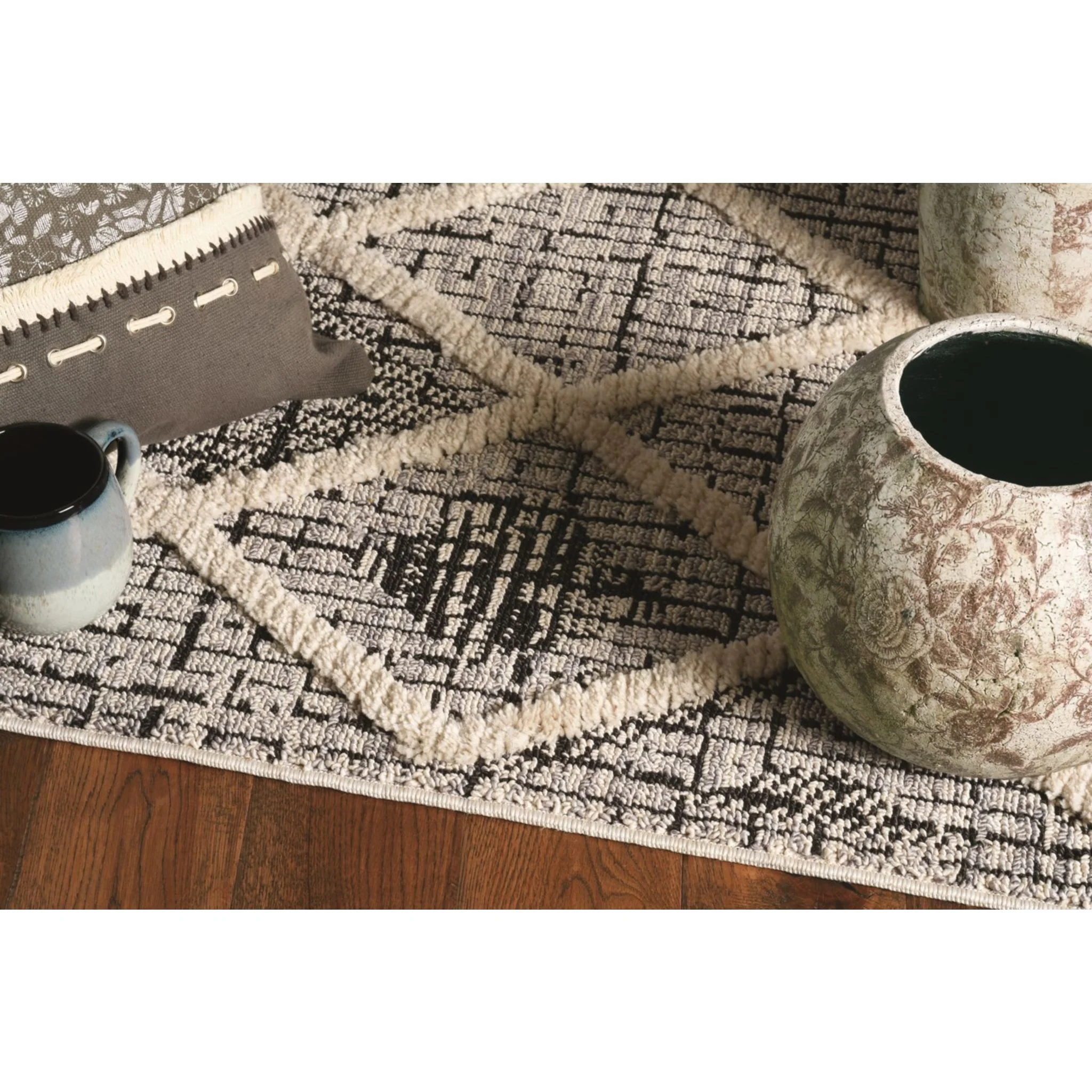 Willow Ivory Beige Boho Area Rug - 5' x 8' - Image 3