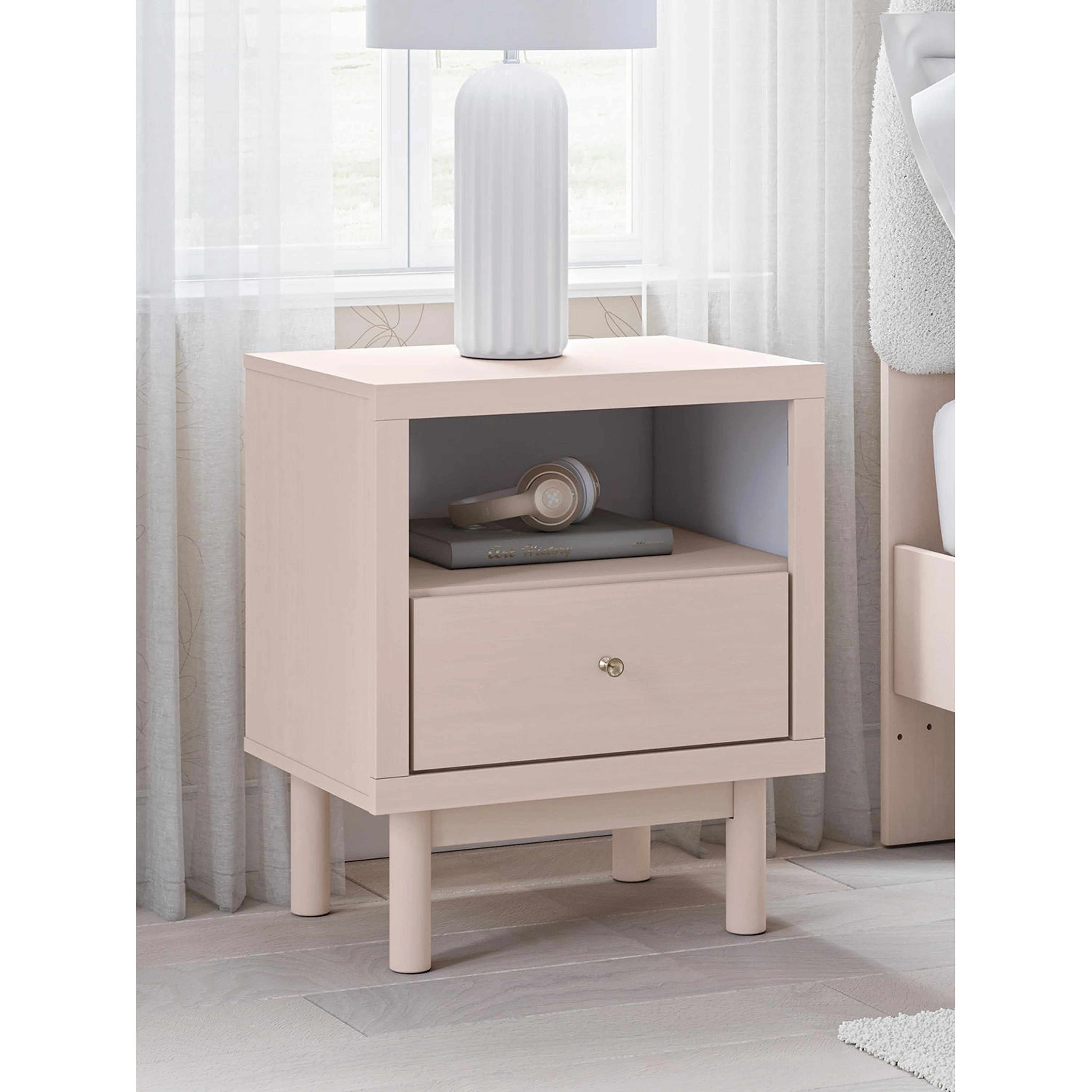 Wistenpine 6 Piece Platform Bedroom - Blush - Image 32