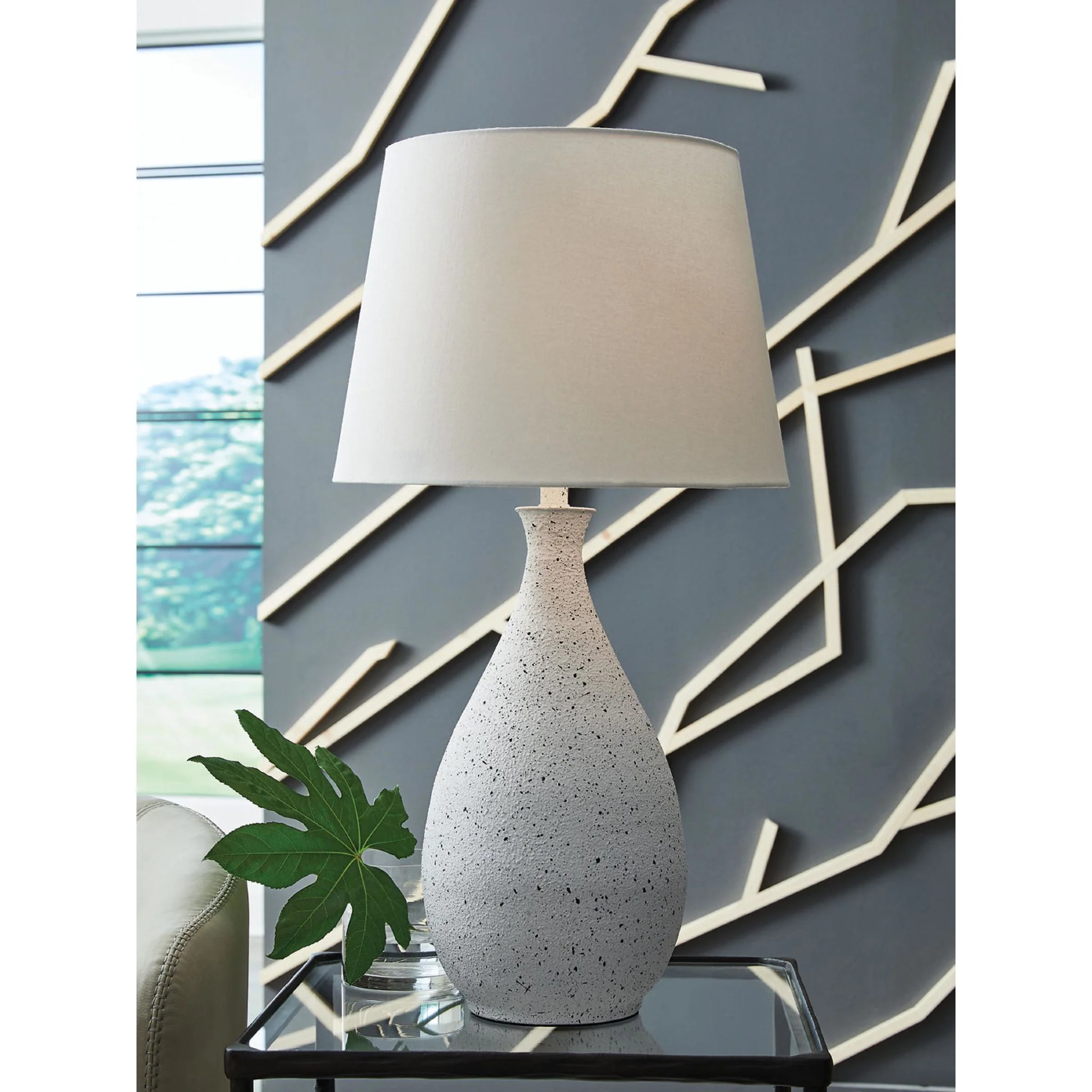 Wyattford Table Lamp 32.75" - Image 2