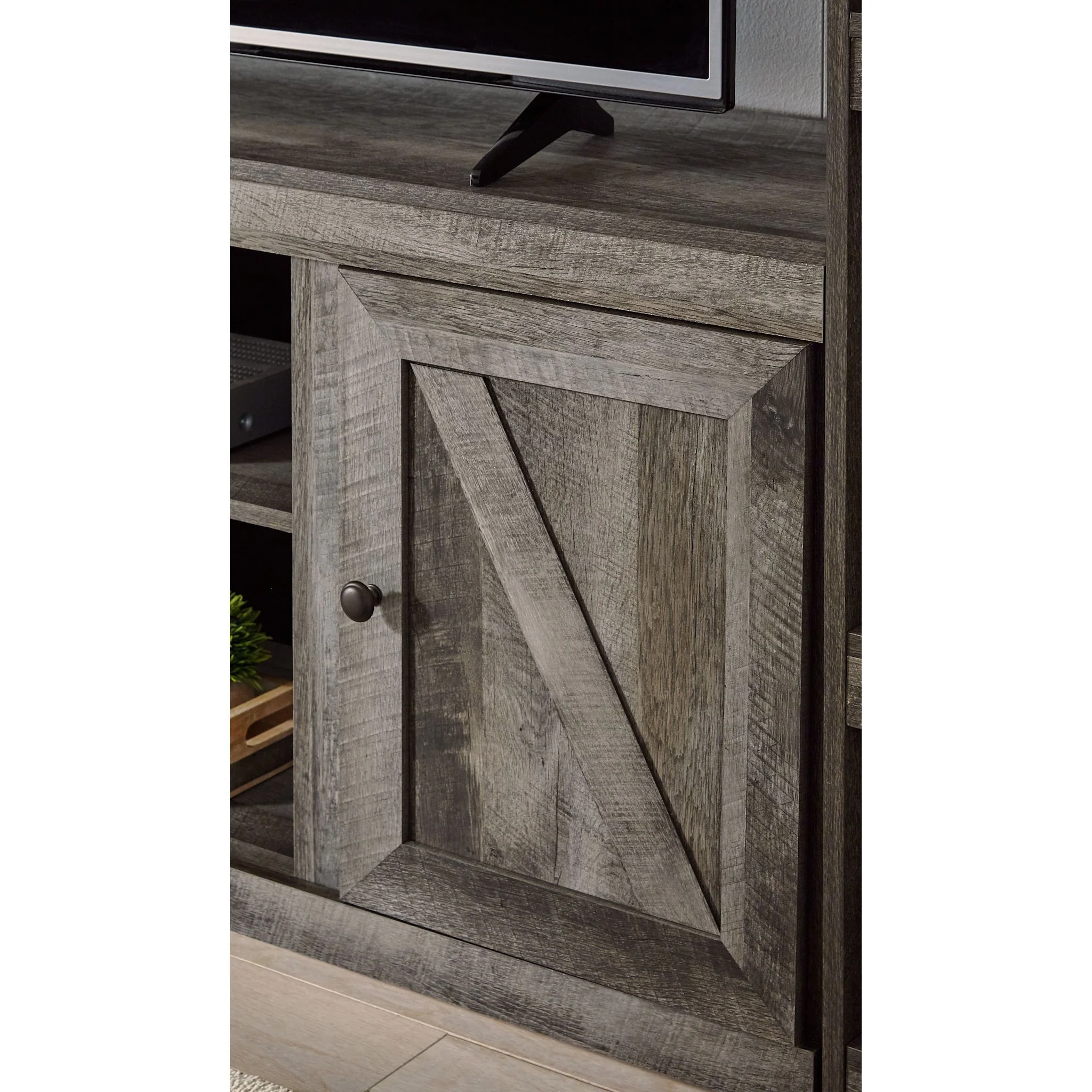 Wynnlow TV Stand with Fireplace - Gray - Image 4
