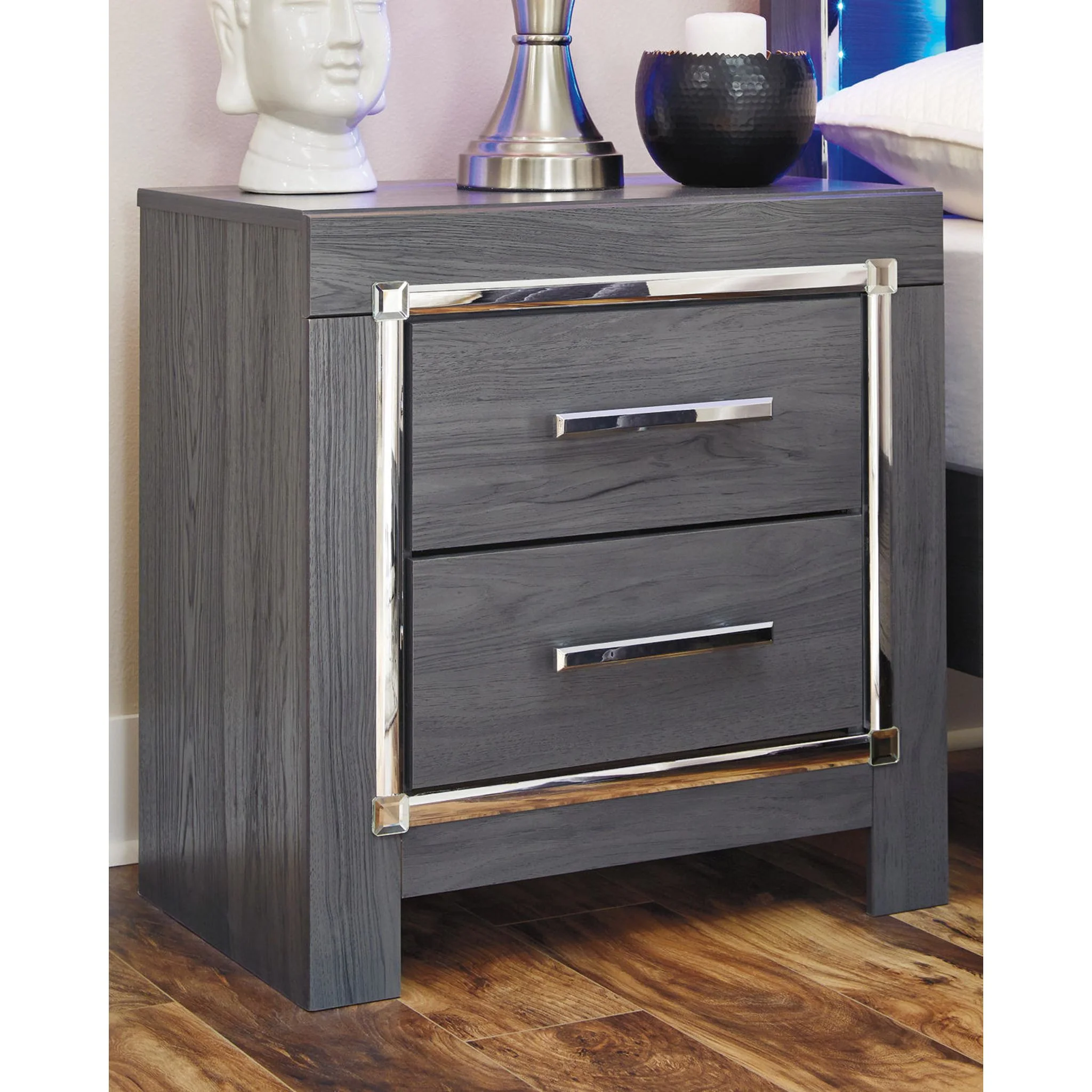 Lodanna Nightstand - Gray - Image 9